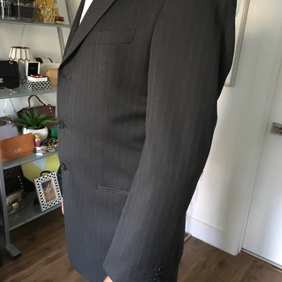 Armani Suit - Picture 4 of 9